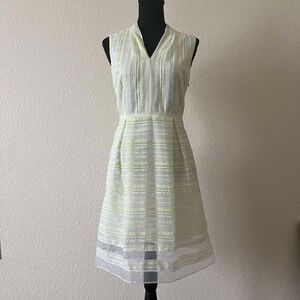 T TAHARI Green White Neon Fitted Sleeveless Dress Size 2